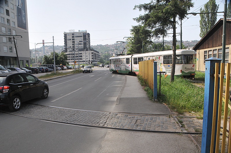 Sarajevski tramvaji Sarajevo-remiza-Gras-438-487