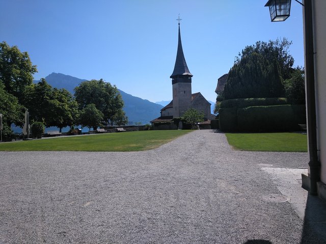 Bordeando el lago Thun - Por Suiza en furgo (3)