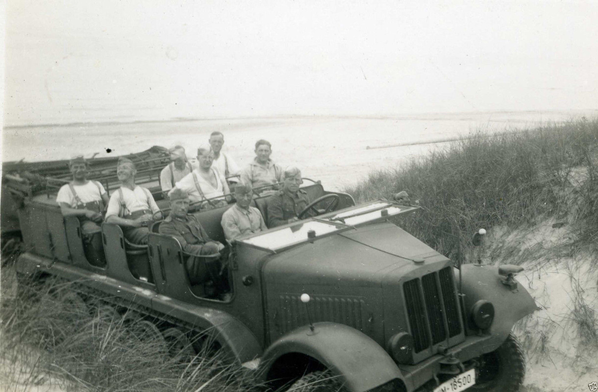 Foto Wehrmacht Panzerfahrzeug Kettenfahrzeug Küb