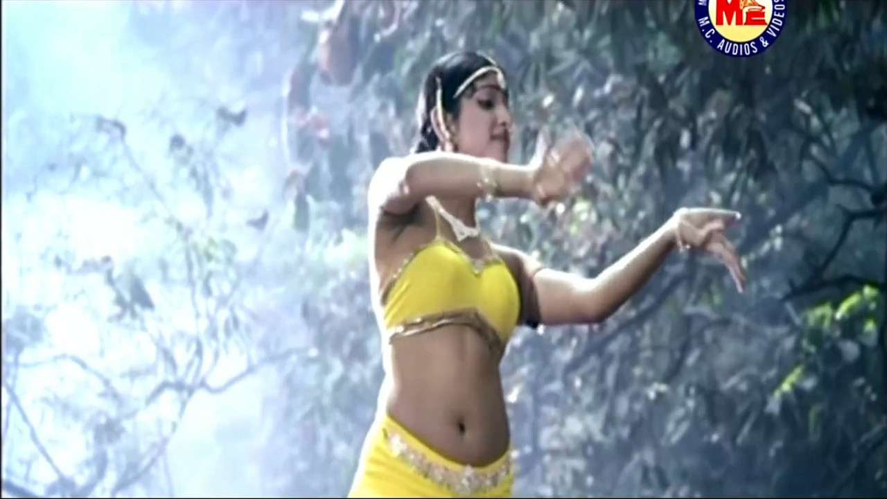 Haripriya - Hot Navel Show - Malayalam album song.mkv_snapshot_01.30.410