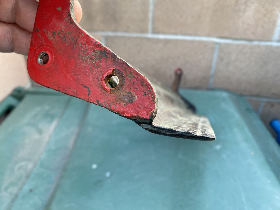 4FC01BF4-B3B8-46ED-8AC2-CCF7A158F4B7