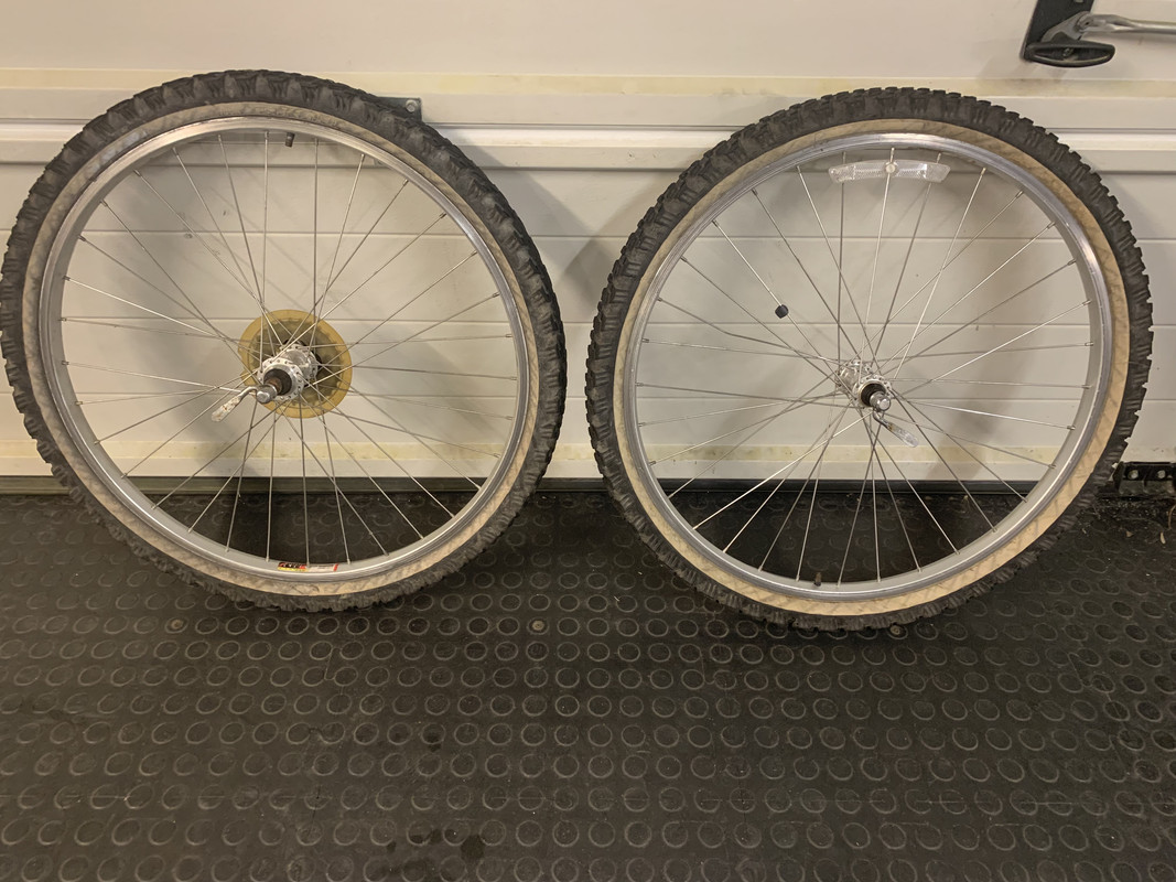 EDDFC355-5E53-490A-A6DC-B69CE78FF182