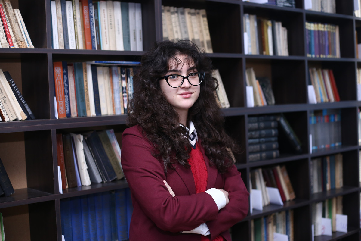 ანა ალავიძე (2)