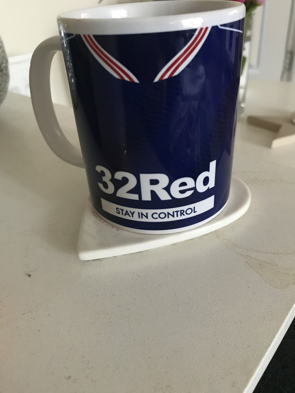 EFC4F533-8453-48BA-8FA3-2CE0CB129E60