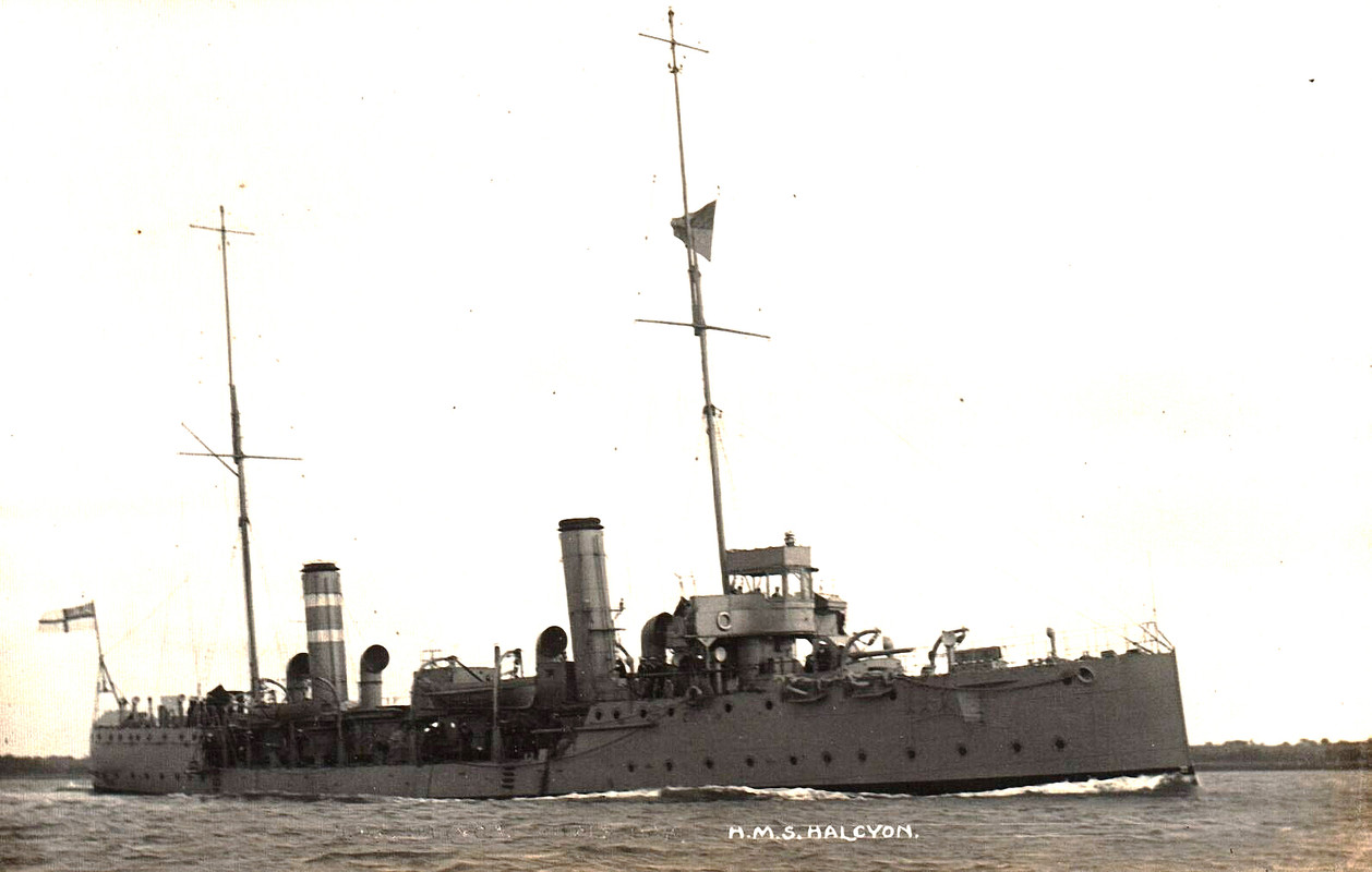 HMS Halcyon в качестве тральщика в годы 1МВ
