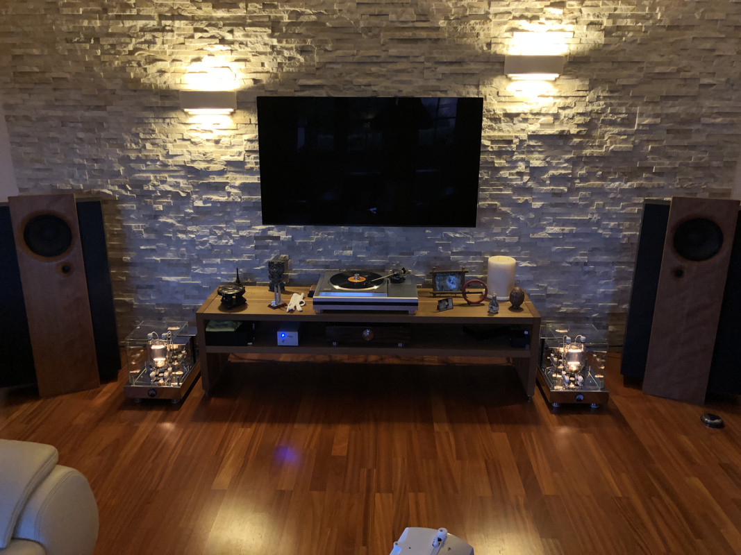 33305C70-4FAC-4D1E-AAAA-E684C53EFDCE