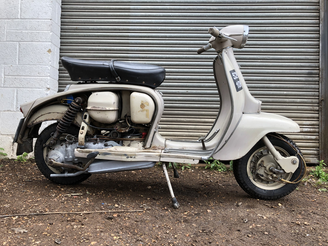 92854430-ED71-4627-9BEA-E1508D548E40