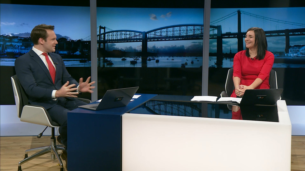 02.19 - 18.00.00 - ITV News West Country. News for Devon, Cornwall, S....ts_snapshot_12.49.315