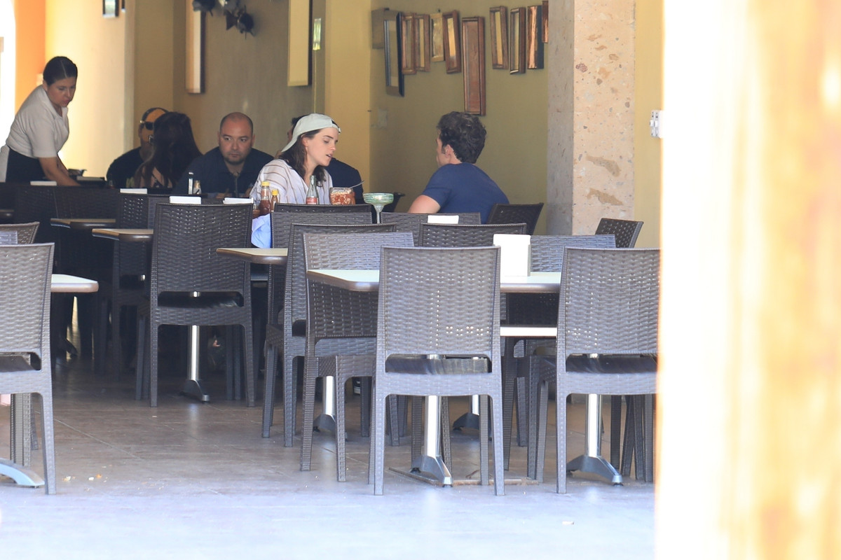 emmawatson-updates.com (3)