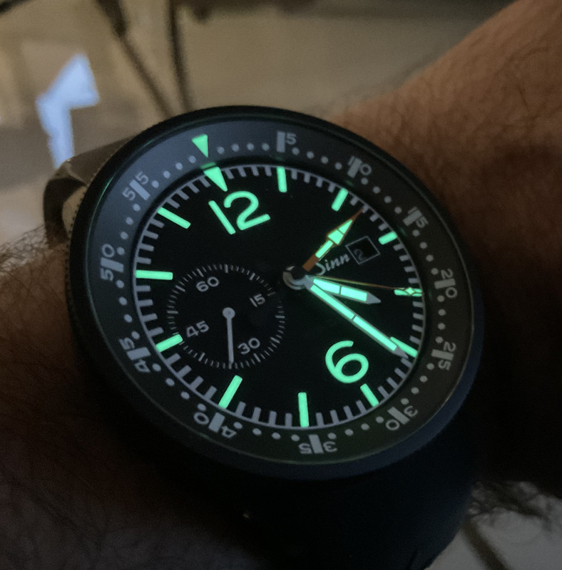 0E253AE8-9180-40E7-BF78-327AB5BC65B4