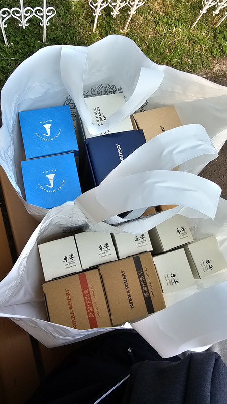 買了兩袋，當初預估五萬日圓還真的是五萬出頭日圓