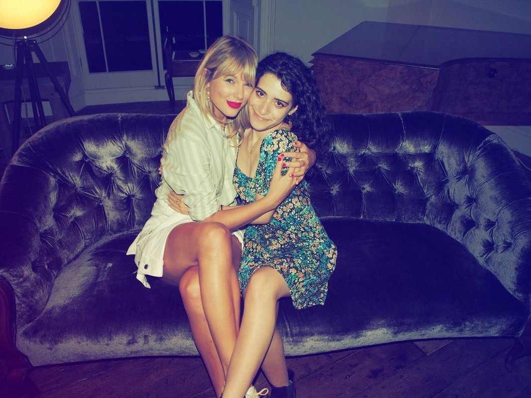 taylor-swift-lover-secret-sessions-with-fans-in-london-080219