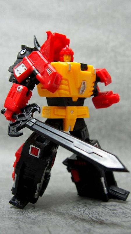 401165_330890130371732_1853963309_n