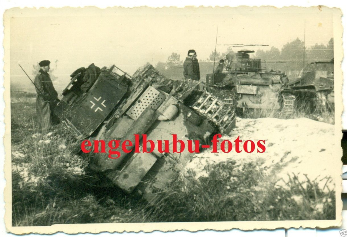 PANZER - Dtsch. PANZER 35 - 38 (t) - BALKENKREUZ