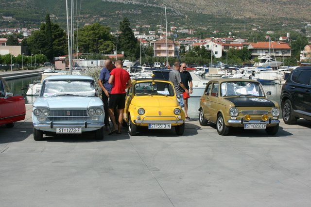 FIAT 850 Special - Page 3 IMG-0065