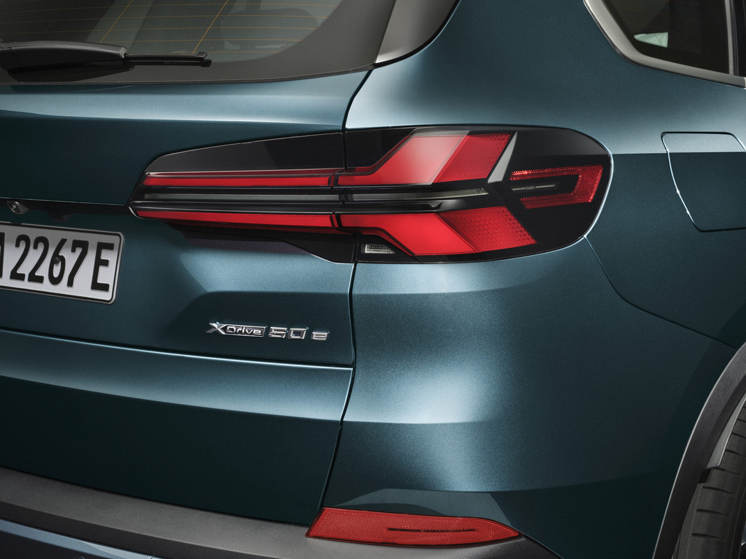 P90492267_highRes_the-new-bmw-x5-xdriv