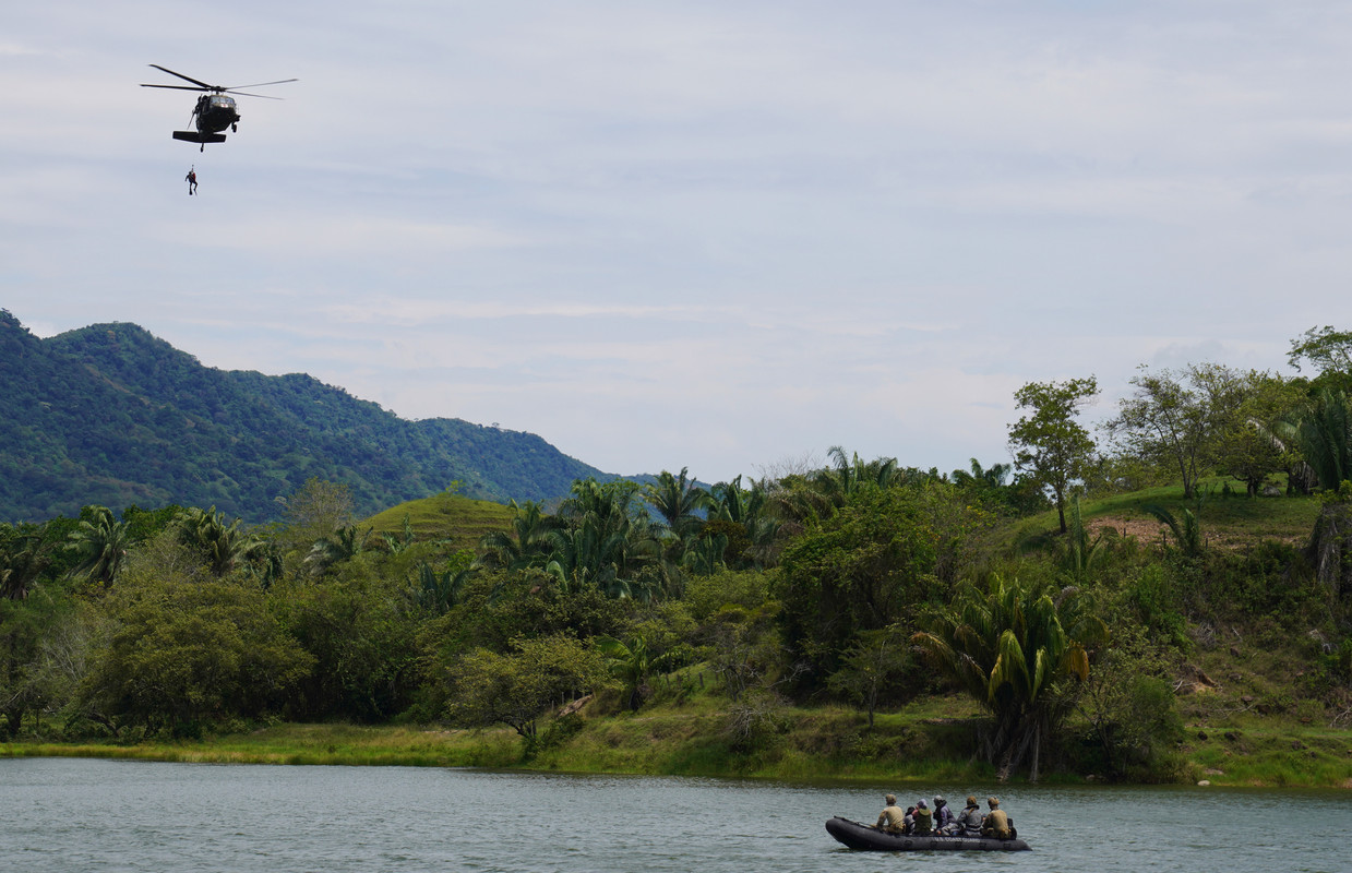 SEARCH AND RESCUE RELAMPAGO  (24)