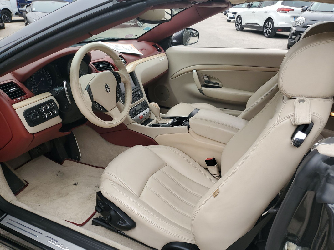 E75B49AA-68B4-49A2-8043-D099A19CE76C