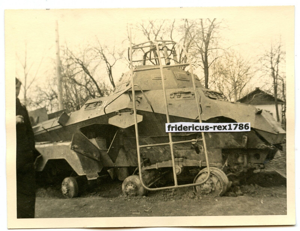 G72 Foto 1.Pz SpKp Ostfront Kampfraum Charkow Panzerspähwagen SdKfz 234 HKL 1943