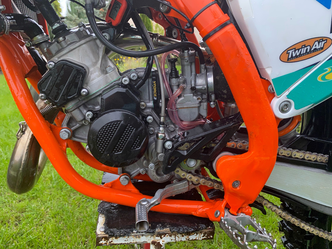 D19807FD-4FBE-4203-B3E6-32675E898231