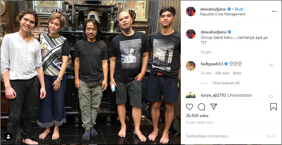 Dul Jaelani, Maia Estianty, Dewa Budjana, Ahmad Dhani dan AL Ghazali foto bersama 