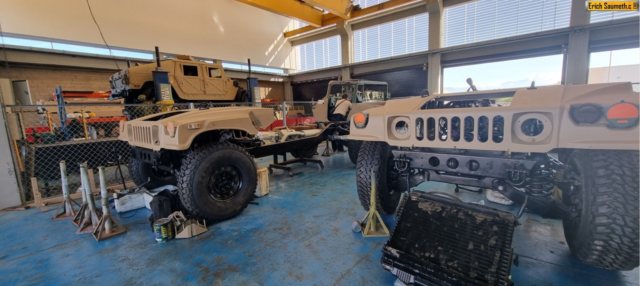 El Ejército de Colombia emprende el mantenimiento mayor de 19 vehículos HMMWV