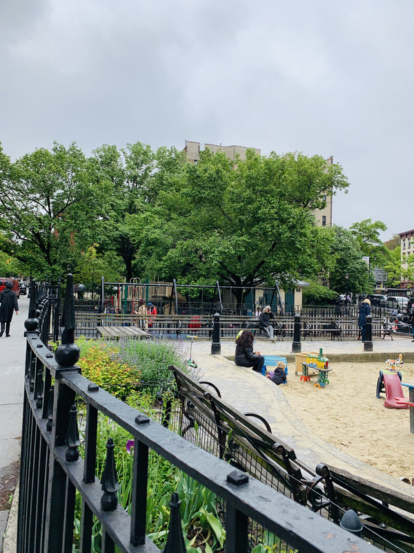 F5E7A6B9-68C8-4F4B-963D-A6EE928D0993