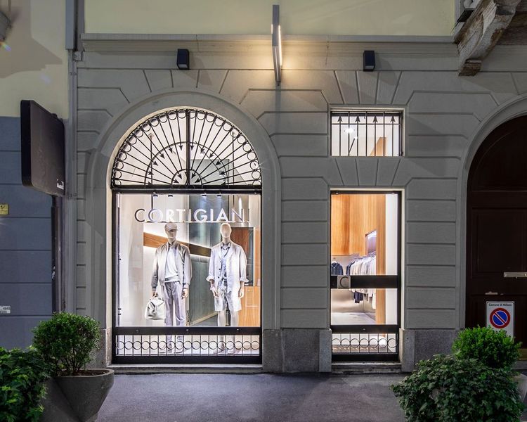 Cortigiani, la nuova boutique a Milano e la SS25 con Fisichella