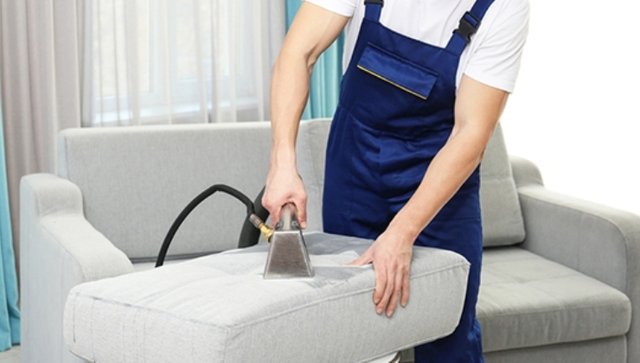 Правильна підготовка дивана до хімчистки