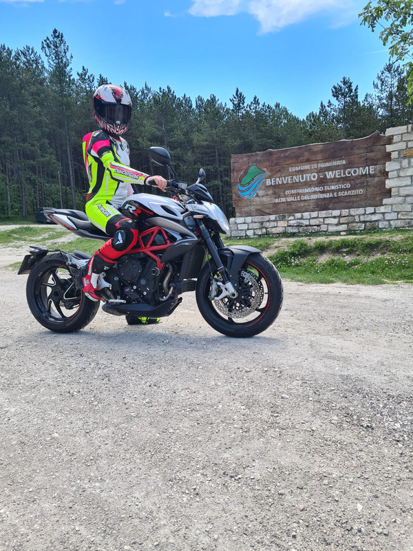 1C73452C-890F-454F-9D9A-781C347BF0B9