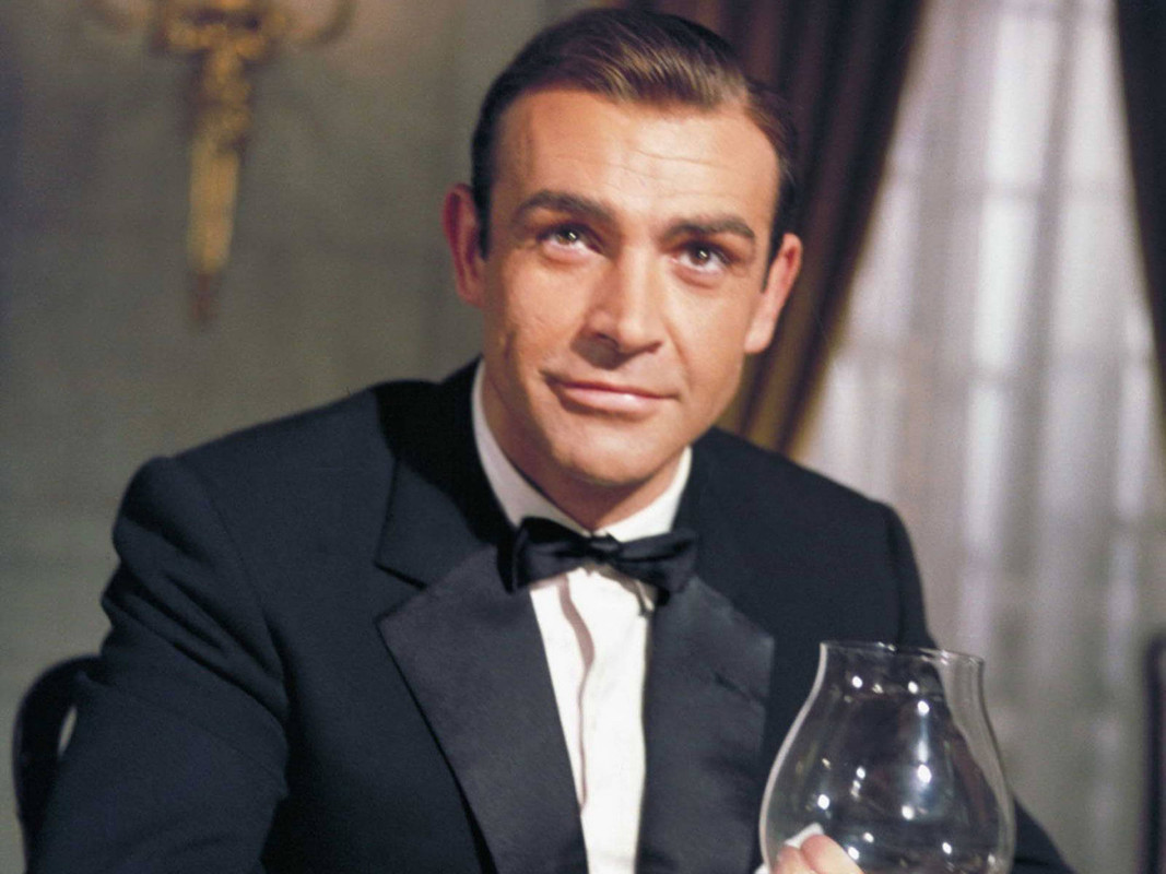 young-sean-connery-as-james-bond-61cxjz5ienuyjkzo-2636020125.jpg