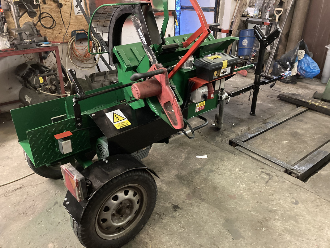 1B072700-B166-480D-AA08-FB68CBC11202