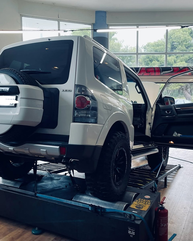 Mitsubishi Pajero 3.8 V6 dyno tuning at DMS Tuned