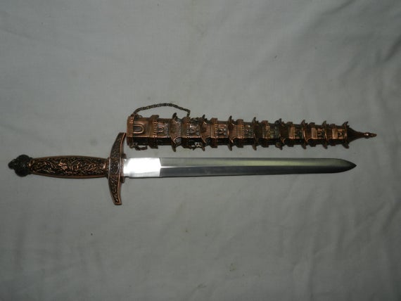 Pagoda-knife.jpg