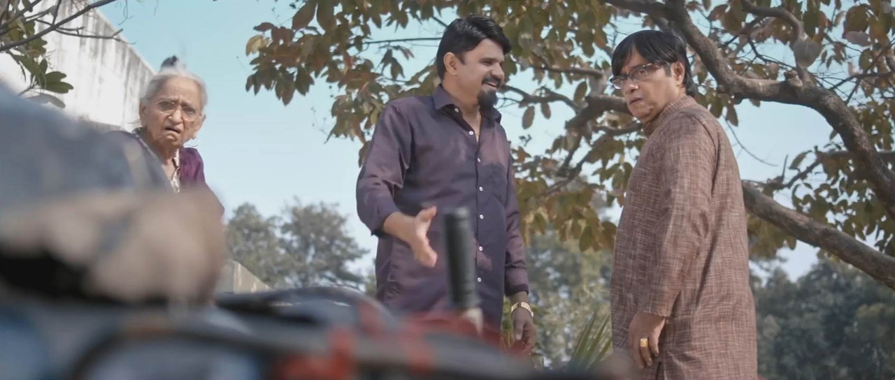 The Aam Aadmi Family (2019) Season 3 [Hindi] WebRip 480p, 720p ESub - Complete Screenshot