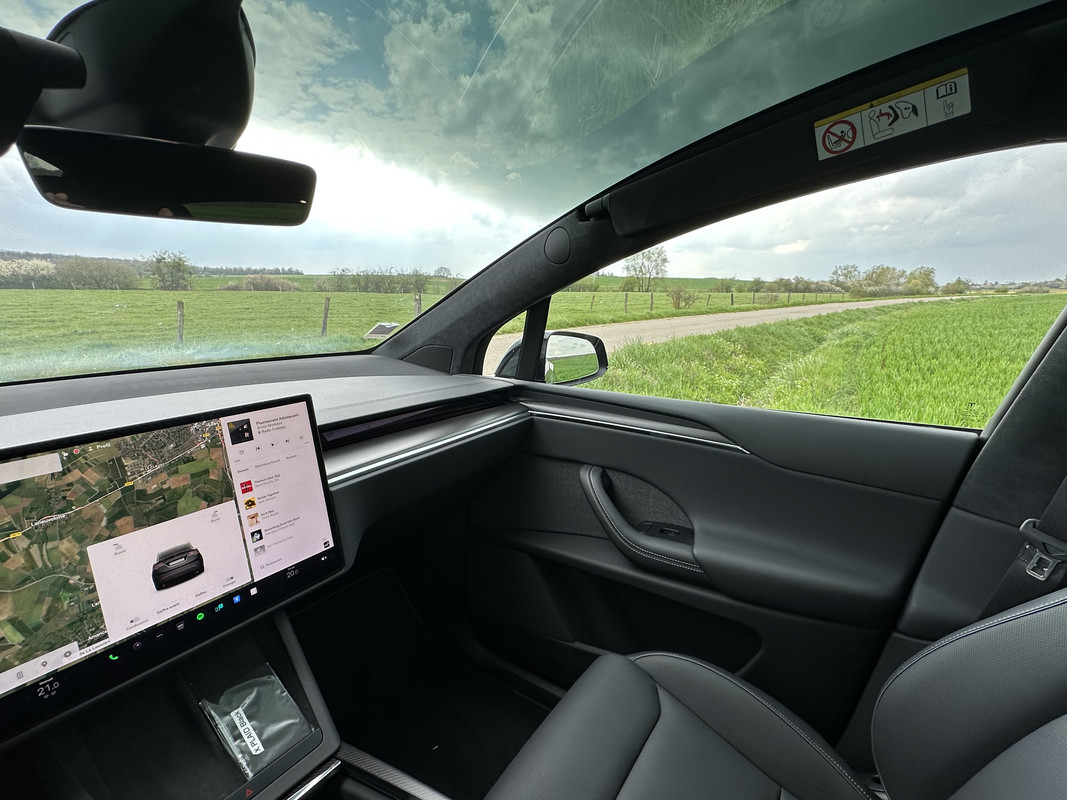 3C8C5109-3BA6-49E5-8EE9-25FD3A5A1484