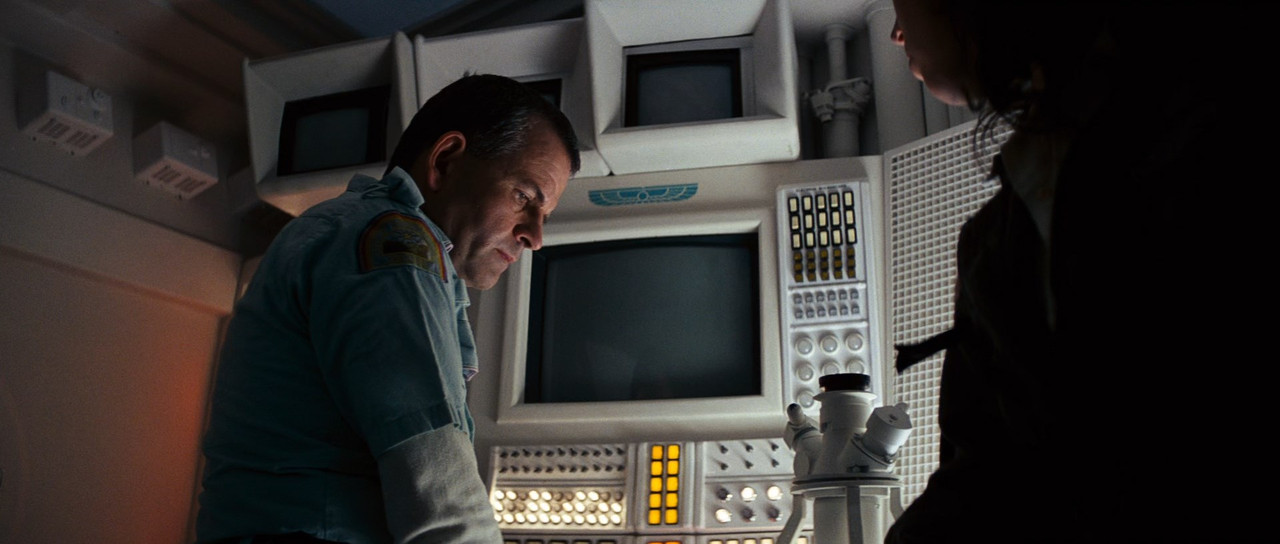 Alien 1979 (1080p x265 10bit Tigole).mkv_snapshot_00.44.38_[2016