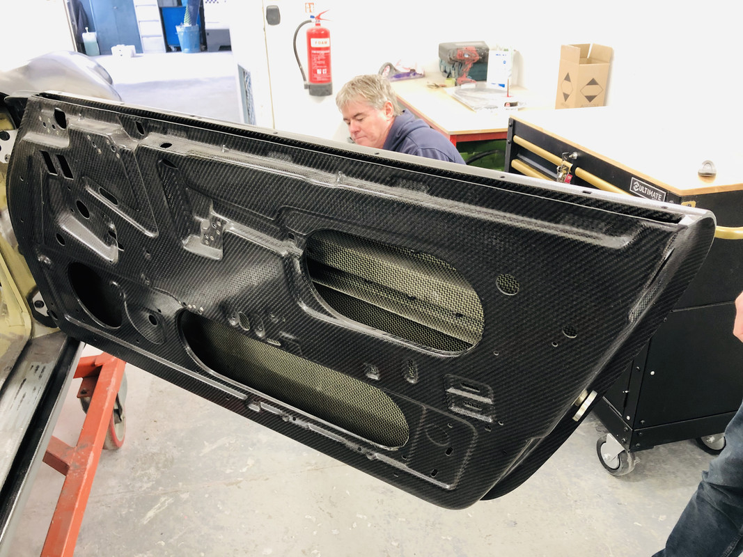 31005279-2107-4AB6-9416-BA5D8A695487