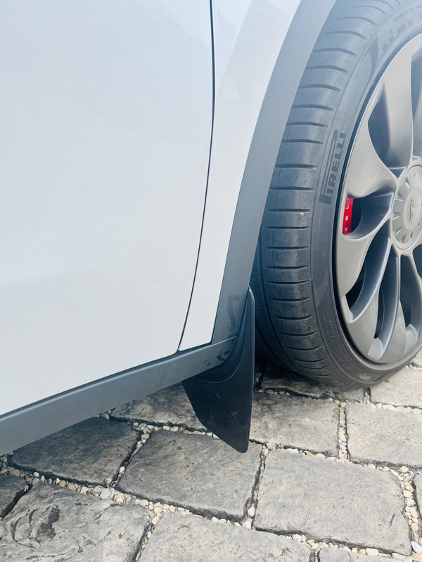 A69D1AFD-3ED1-4E9C-BBBB-7459582193A2