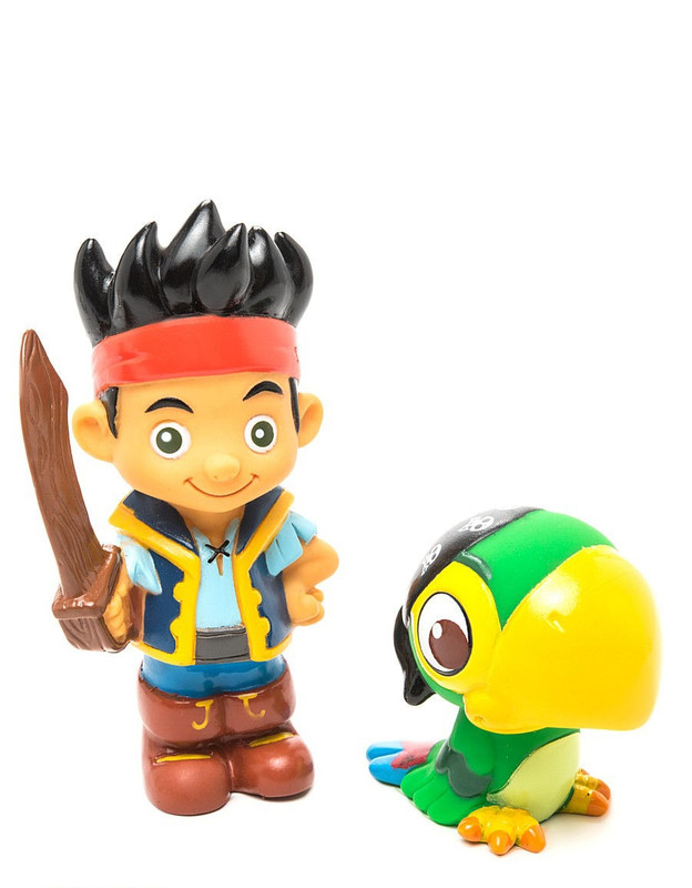 jake and the neverland pirates bath toys