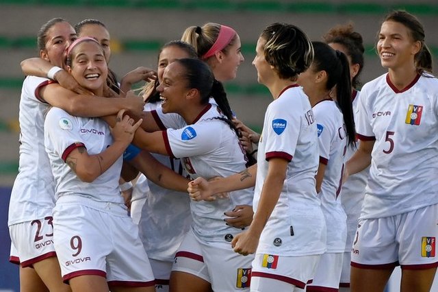 Vinotinto Femenina Vinotinto Femenina