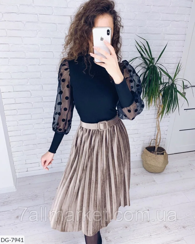 2108535976_w640_h640_2108535976