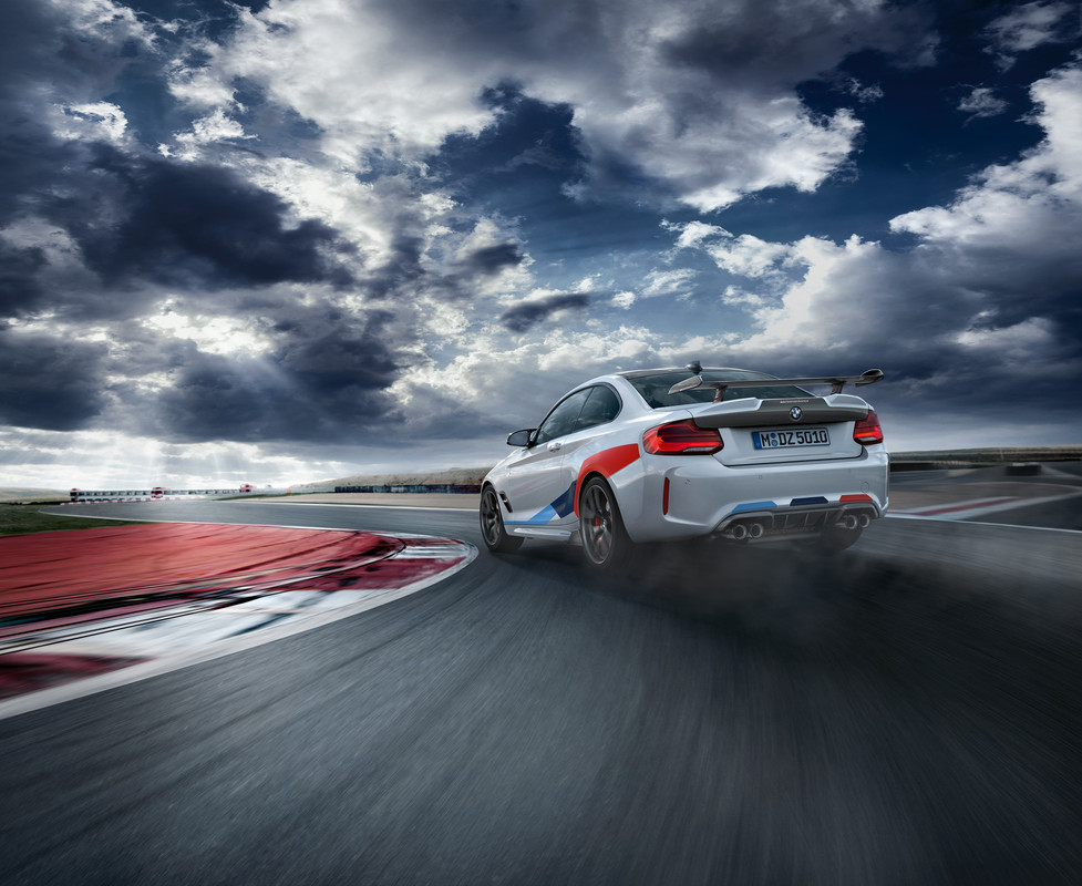 P90302950_highRes_bmw-m2-coupe-competi