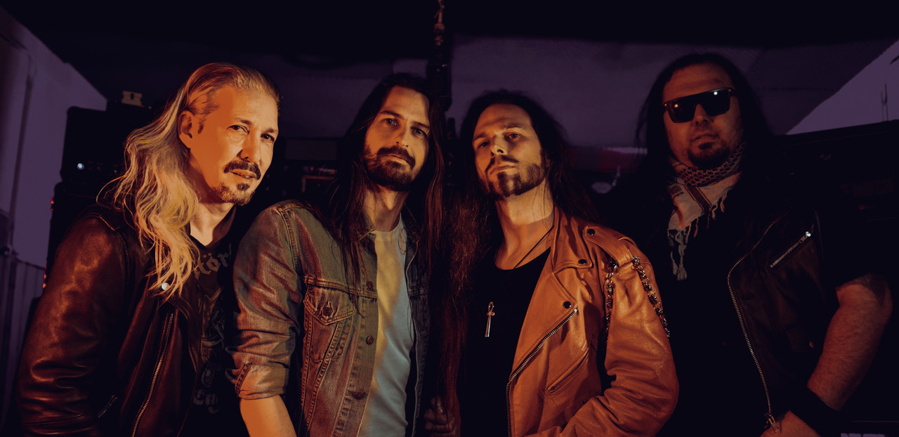 www.facebook.com/DiamondFalconMetal