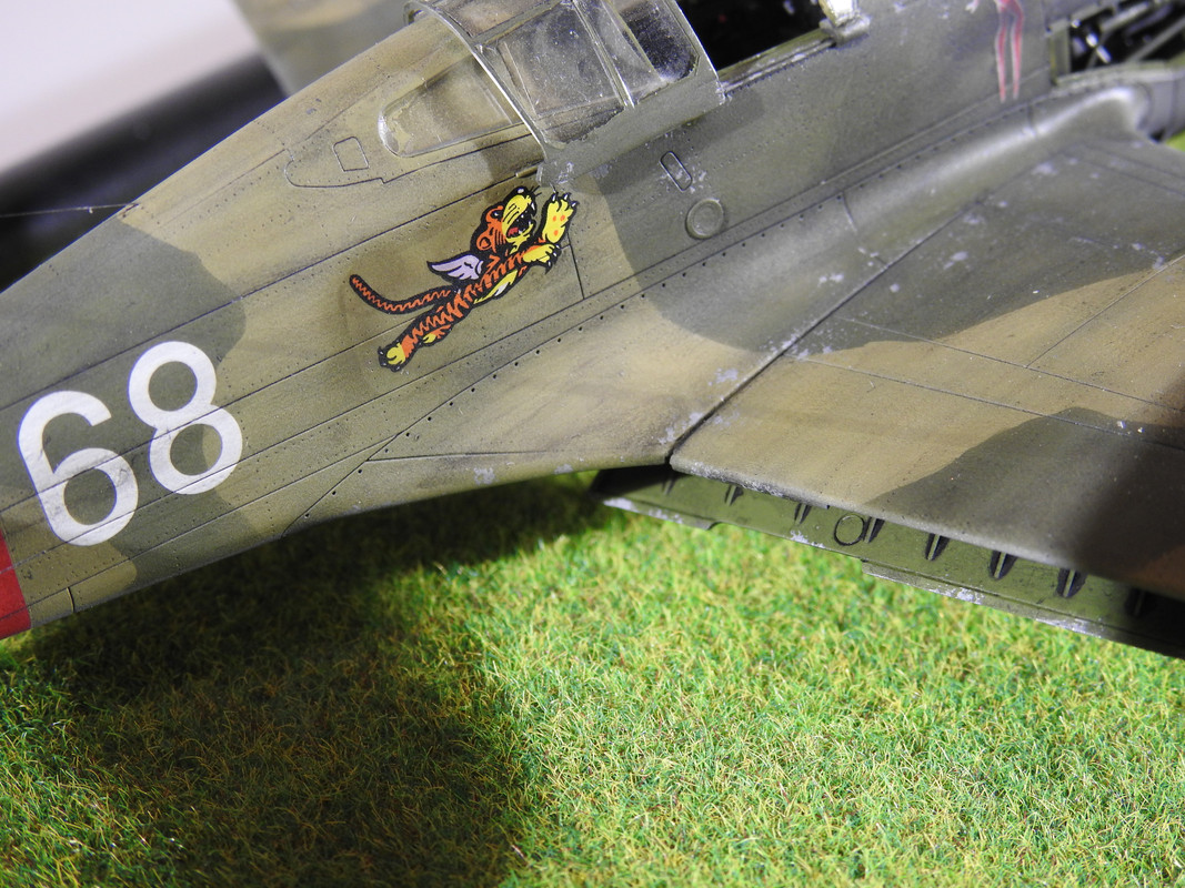 Curtiss P-40C Hawk, Bronco 1/48 –Klar DSCN2223