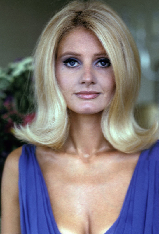 jill_ireland_b22