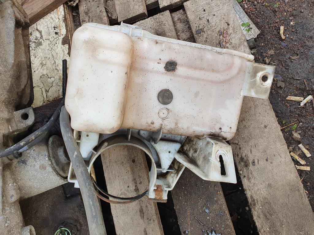 Бачок омывателя