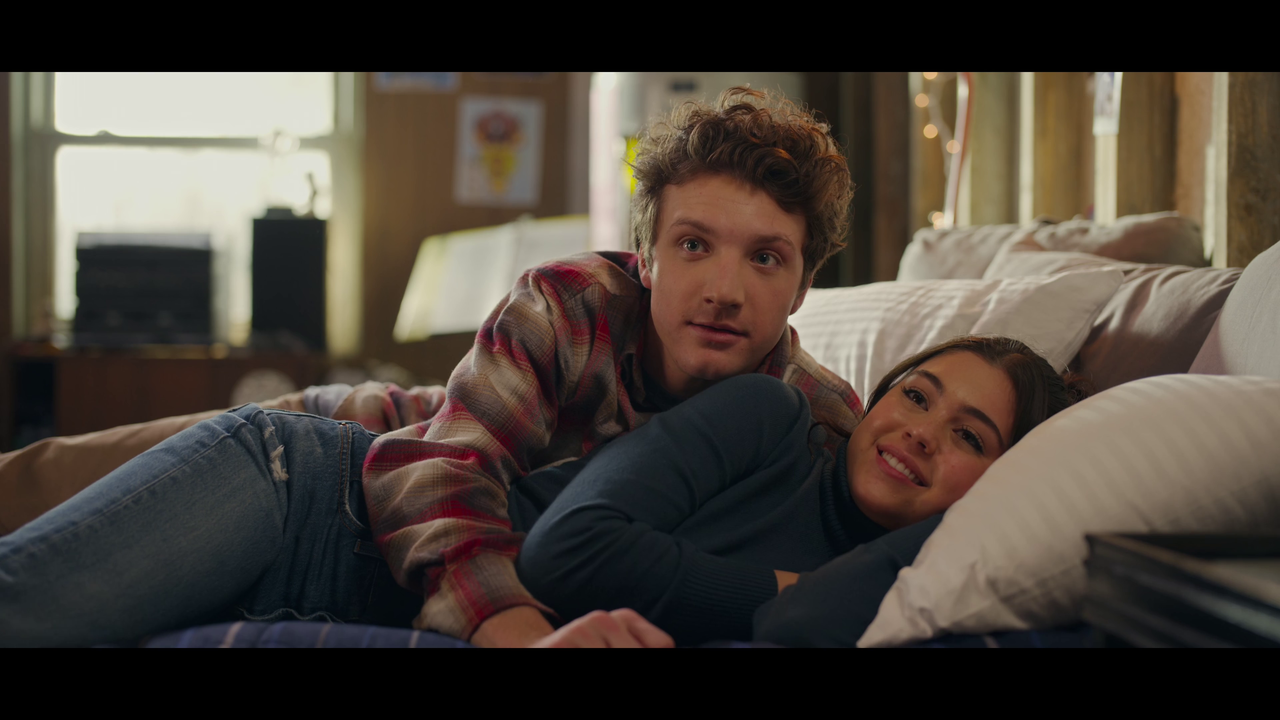 vlcsnap-2023-12-02-00h57m29s149