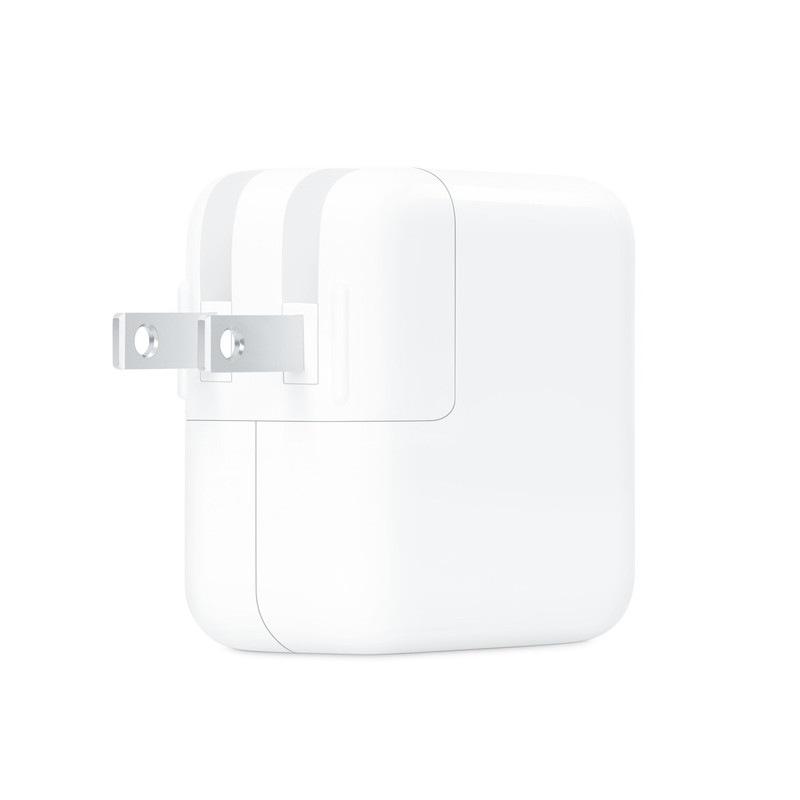 Adaptador de corriente oficial de Apple con un puerto USB-C.