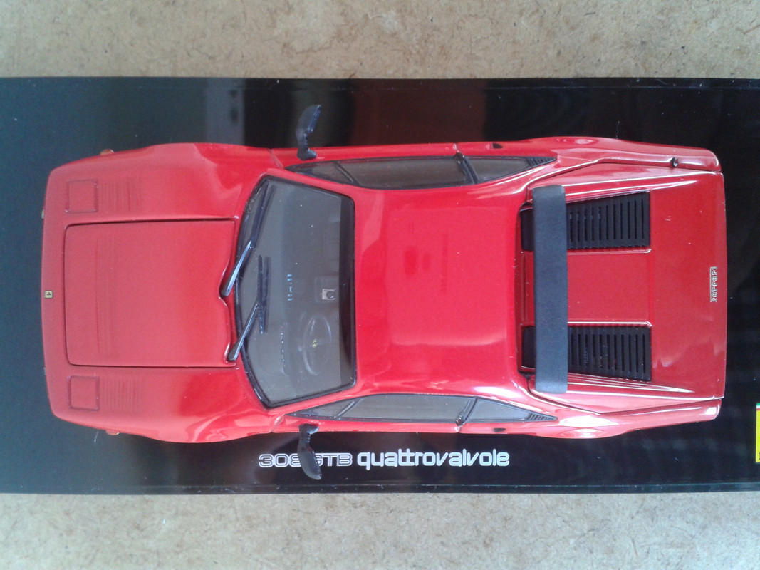 1982 Ferrari 308 GTB Quattrovalvole (Kyosho) (14)